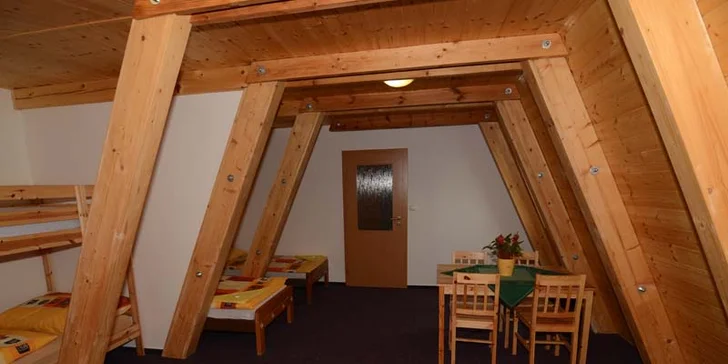 Parádní víkend na Lipně: Ubytování se snídaněmi pro 2 kousek od lanovek