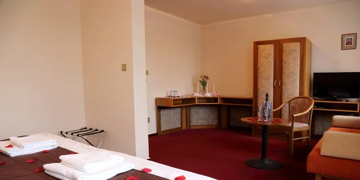 Zima či jarní prázdniny pod hradem Zvíkov - wellness pobyt nebo rodinná pohoda