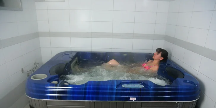 Zima či jarní prázdniny pod hradem Zvíkov - wellness pobyt nebo rodinná pohoda