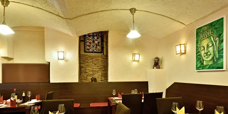 Tříchodové menu s indickými a thajskými pokrmy až pro 4 osoby