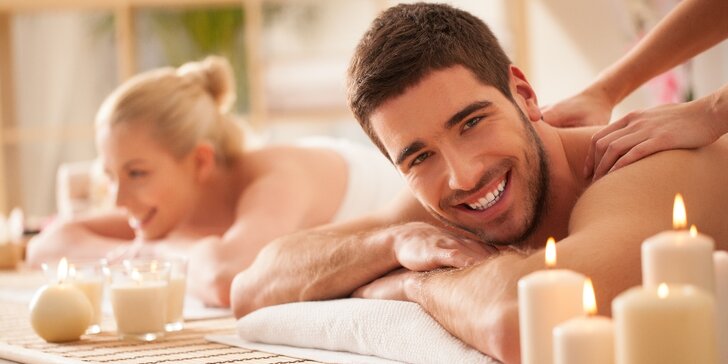 Romantická párová masáž včetně aroma lázně a sklenky sektu