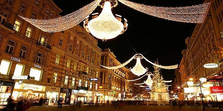 Nalaďte se vánočně na adventních trzích ve Vídni