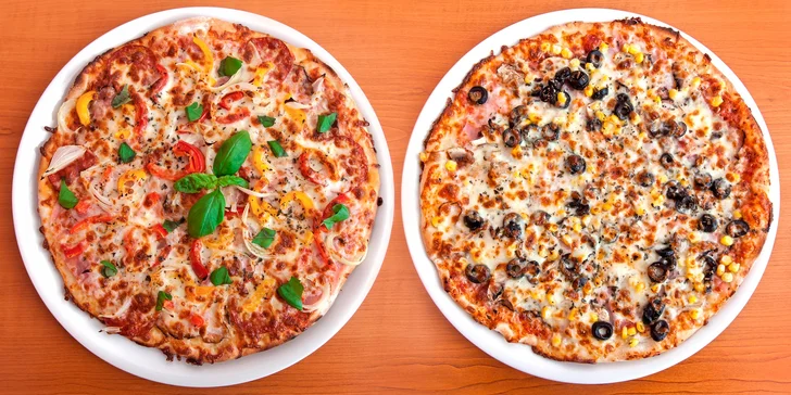 Dvě pizzy podle vašeho výběru: 17 druhů včetně tvarůžkové