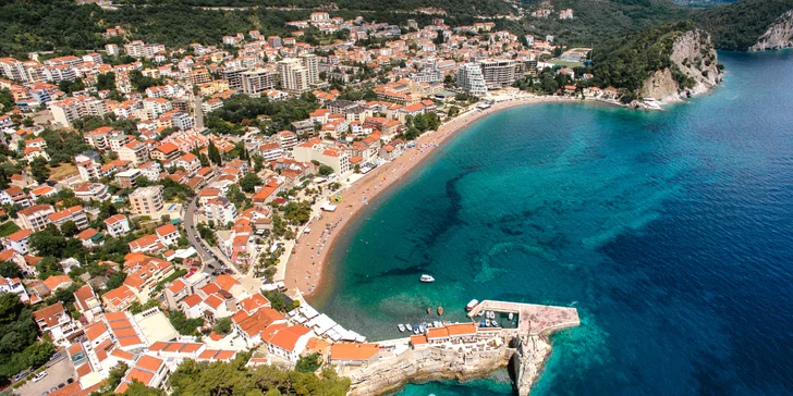 Presne takéto leto vás čaká v Apartmánoch Nada v pokojnom mestečku Petrovac v Čiernej Hore.