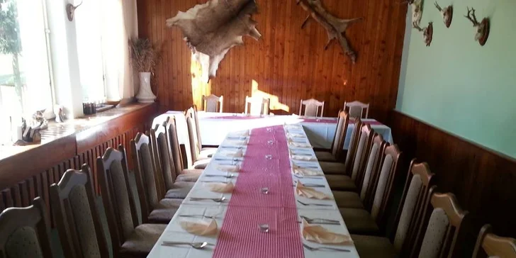 V restauraci mají Wi-Fi, o své gastronomické zážitky se tak bleskurychle podělíte i s kamarády. 