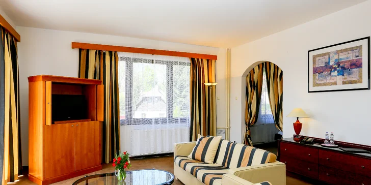 Na pokoji i v celém hotelu máte k dispozici Wi-Fi zdarma.