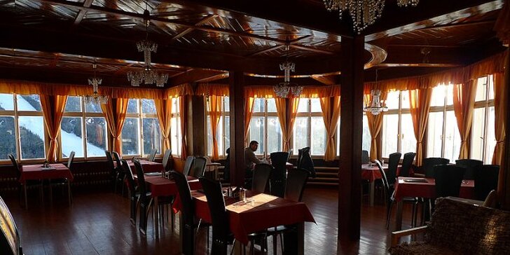 3–5 dnů se snídaní ve Špindlerově Mlýně v hotelu Panorama v blízkosti sjezdovek