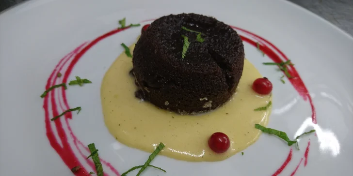 Degustační 3chodové menu pro dva: kachní prsíčko, šťavnatý steak a dezert