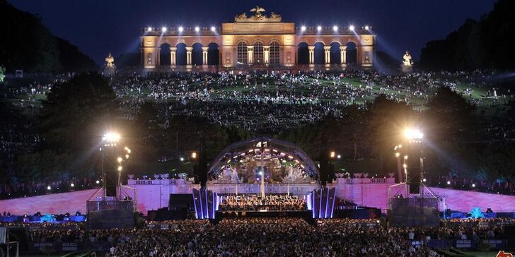 Koncert filharmoniků ve Vídni, možnost návštěvy Schönbrunnu, parku a labyrintu