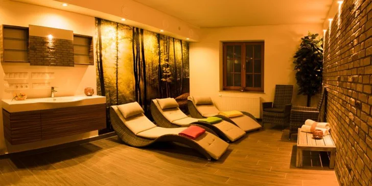 3 dny v hotelu s výhledem na Karlovy Vary: wellness, snídaně a další dobroty