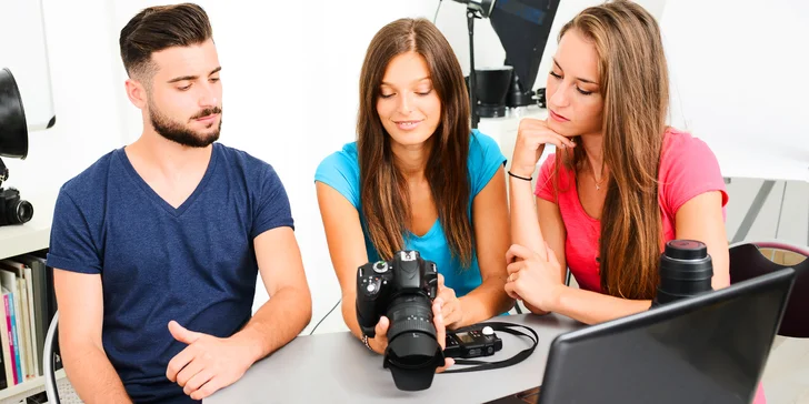 Tvořte dokonalé fotky: skupinový či individuální fotokurz ovládání zrcadlovky
