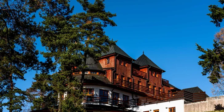 3 dny v hotelu s výhledem na Karlovy Vary: wellness, snídaně a další dobroty