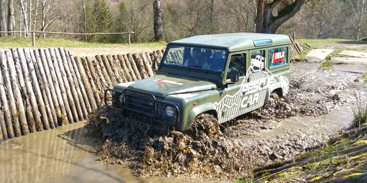 Den plný jízd, atrakcí a vůně benzínu v Motorlandu Bělá
