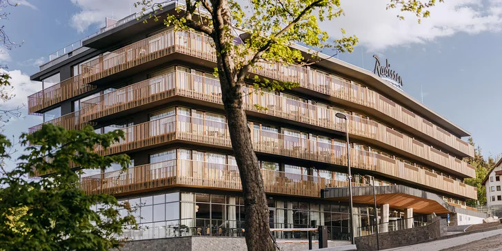 Poľské Krkonoše: moderný eco friendly hotel, jedlo a neobmedzený wellness s výhľadom