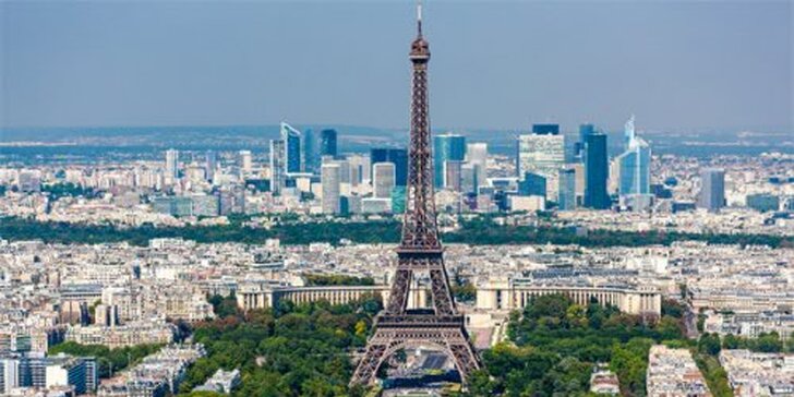 Poznejte slavné památky během jarního výletu do Paříže