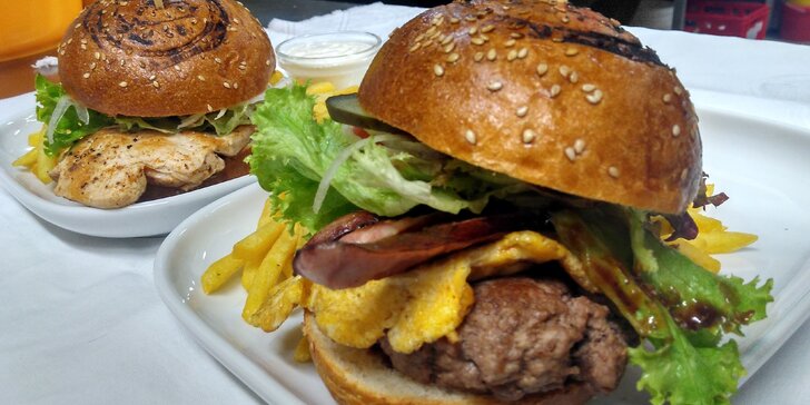 Vyberte si ten váš: 1, 2 nebo až 4 dobrotami napěchované burgery z nabídky