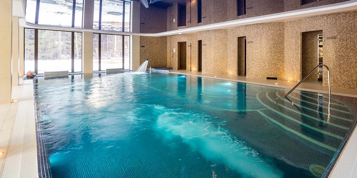 Vstup do wellness na zámku Lužec a dobroty pro děti i dospělé