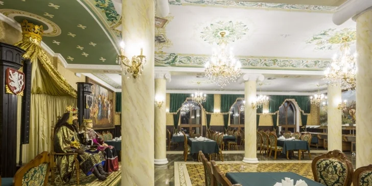 Karlovarská zámecká romance: Polopenze, vstup do wellness a procedury pro dva