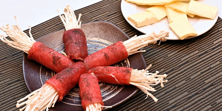 Asijské barbecue menu pro 2 osoby – grilujte si sami přímo na stole