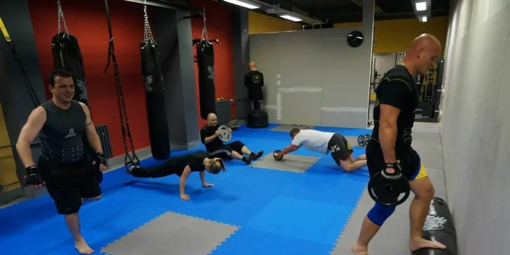 TRX, ADK, kruhový trénink nebo kurz sebeobrany: 1 vstup nebo permanentka
