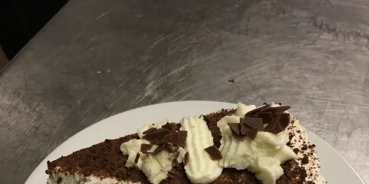 Hovězí steak v hlavní roli: Luxusní tříchodové menu pro dva