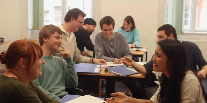 Kurzy angličtiny s rodilými mluvčími Oxford Tefl