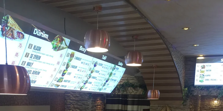 Chutné maso v chlebové placce: Döner nebo dürüm klasik s nápojem