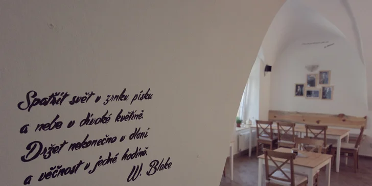 Poetické posezení: lahodná káva nebo sypaný čaj a dezert pro dva