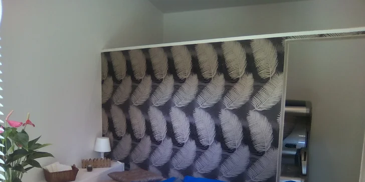 Ve studiu si můžete dopřát ošetření vybraných partií těla (a volit můžete mezi 8 nebo 20 shoty, tedy impulsy).