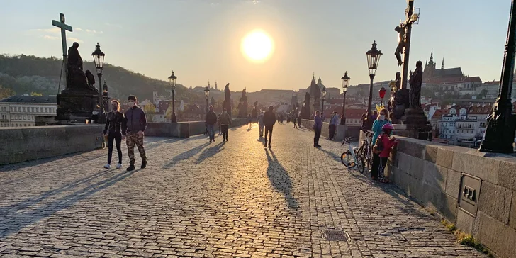 Zhruba 6km trasa vede historickým centrem hlavního města. 