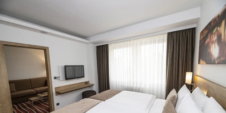 V pokoji Superior jsou dvě oddělená lůžka nebo dvoulůžko velikosti king size.