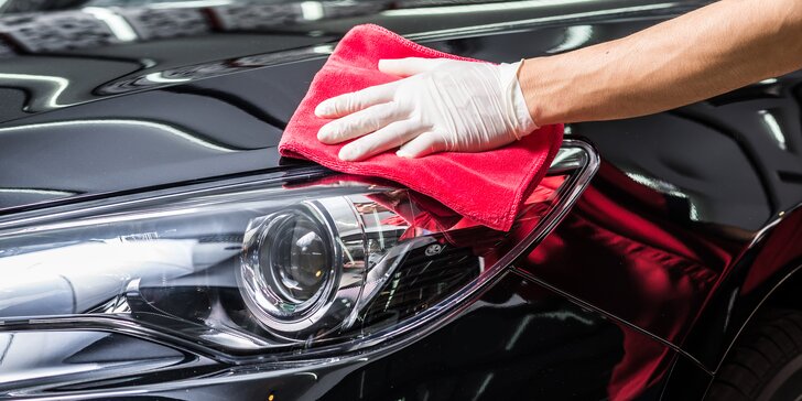 Pro lepší pocit z jízdy: Voskování vozu a kompletní ruční čištění interiéru