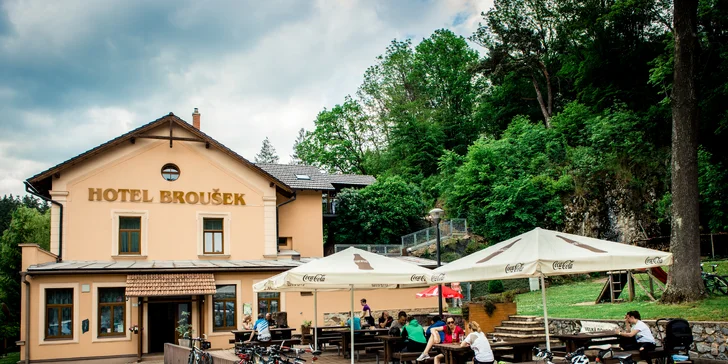 Příjemný hotel leží ve Sloupu, v severním cípu Moravského krasu. 