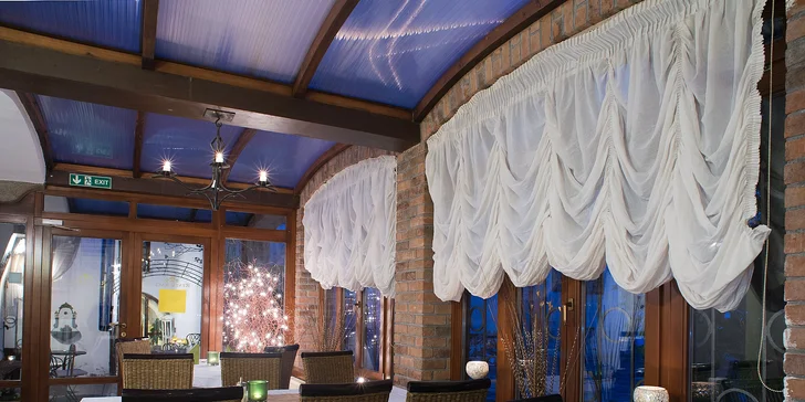 Chutný tříchodový oběd pro dva v Hotelu City Písek