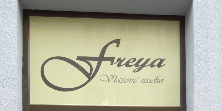 Nový střih pro dámy ve vlasovém studiu Freya na Žižkově