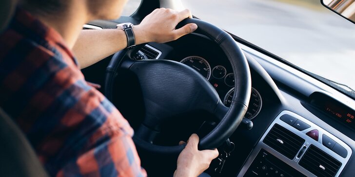 1, 3 nebo 5 kondičních jízd: osvěžte si svoje řidičské znalosti a dovednosti