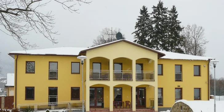 Zimní wellness pobyt se snídaní v krásném penzionu HippoClub na Liptově