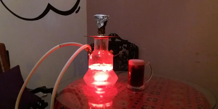 Pohodové posezení v shisha baru: vodní dýmka a ledový čaj pro dva
