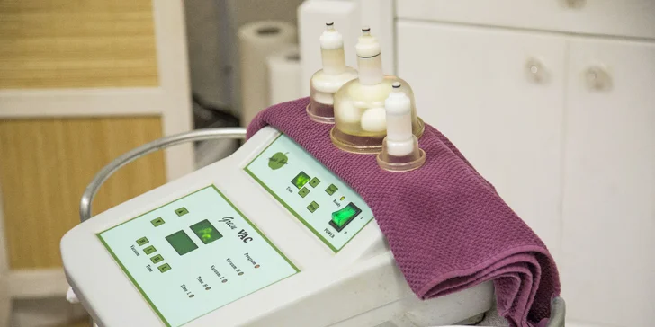 Tvarování postavy s podtlakovou lymfatickou masáží Vacupress s termozábalem