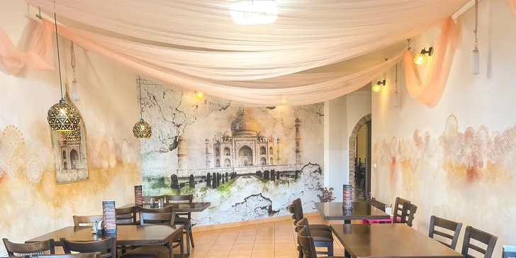 Vydejte se do světa autentických indických specialit v restauraci Gateway of India. 