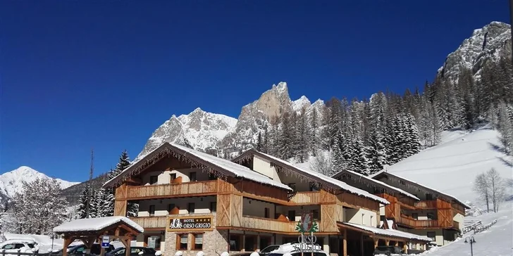 Italská Civetta: Ubytování s polopenzí, doprava, skipas a vstup do wellness