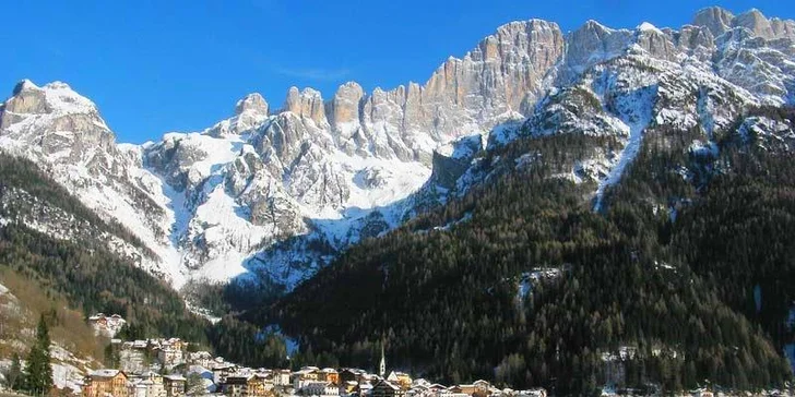 Italská Civetta: Ubytování s polopenzí, doprava, skipas a vstup do wellness