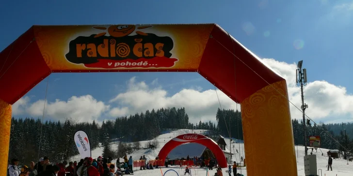 3 hodiny radosti ze sněhové peřiny: Večerní lyžovačka v Beskydech