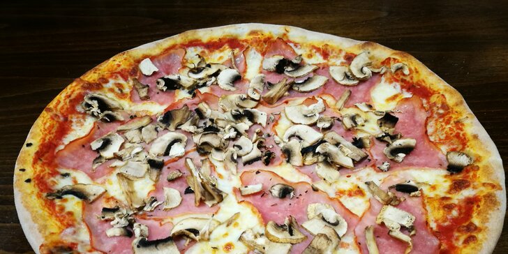 Jedna nebo dvě pizzy v restauraci Palatine: salámová nebo se šunkou a žampiony