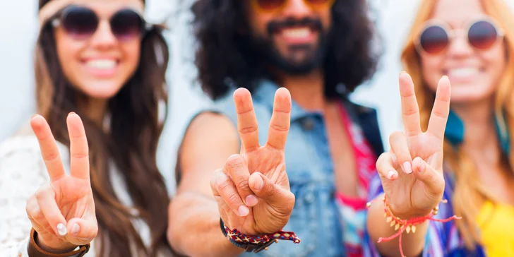 Přeneste se v čase do 60. let minulého století, do éry hippies. 