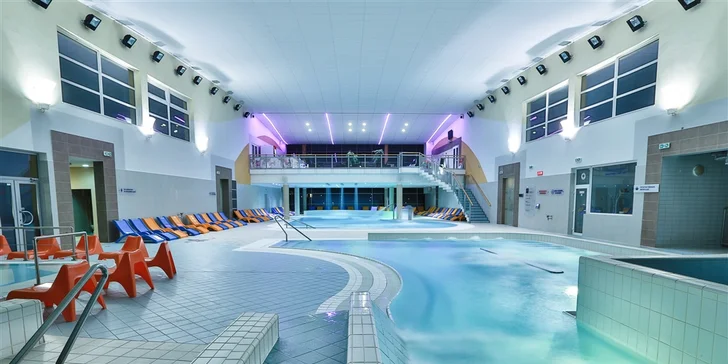 Exotika uprostřed Evropy: Pobyt u Slunečních jezer, polopenze a wellness pro dva