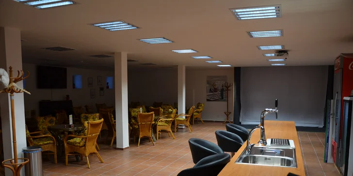 Multifunkční simulátor Visual sports pro 2–4 hráče
