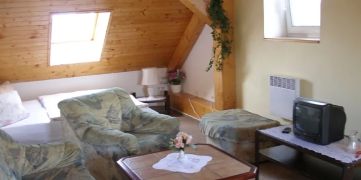 Pohoda přímo u Lipna: pokoj či apartmán, polopenze a výlety