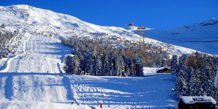 Italské Alpy jako na dlani: Lyžovačka s dopravou, 2 nocemi v hotelu a polopenzí