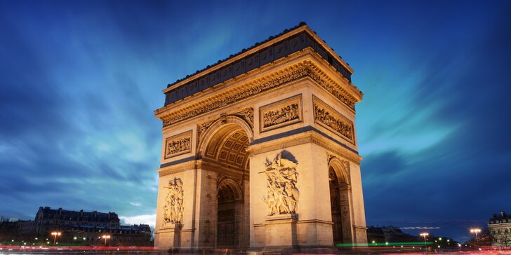 Hurá do Paříže: ubytování na 1 noc, snídaně a možnost koupání v Aquaboulevardu